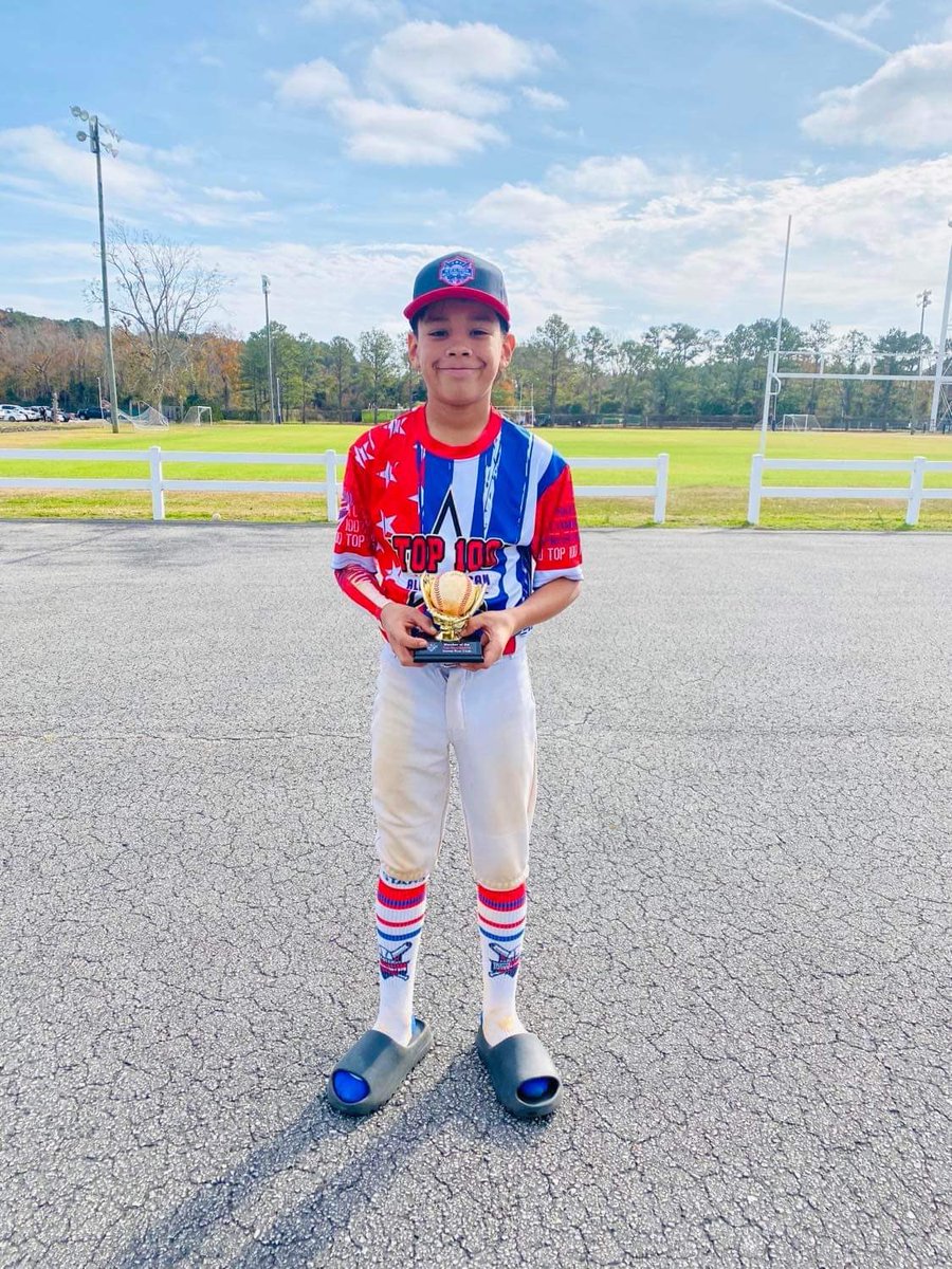 BallCoachDad919's tweet photo. C35 Wayne County Stern- 12u represented at the Top 100 Combine. Jonathan won the championship, Sammy got a dinger and a ton of memories made. @EasternC35 @C35Baseball @C35_Complex https://t.co/dscskGULRY