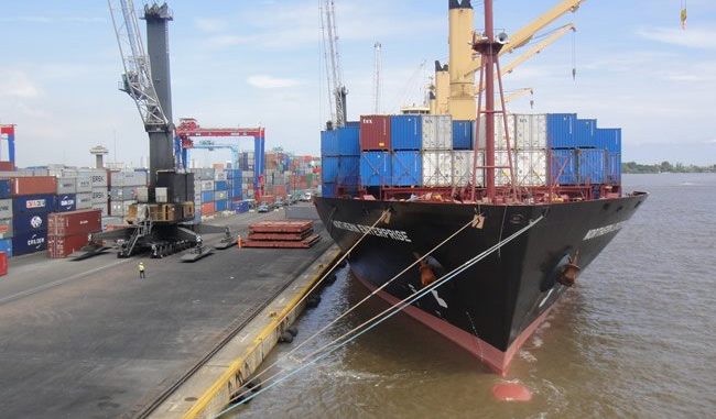 Logistics_AMG's tweet photo. Ember months: Cargo throughput slumps by 40% at Nigerian ports
https://t.co/WtwtikL1pT #amglogistics #nigeria #ports #logistics #supplychain https://t.co/SC5VZtWU4y