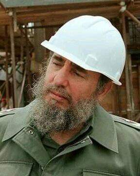 Muchas Felicidades a los Constructores en su día. #SomosDelBarrio #FidelPorSiempre #SoyCederista