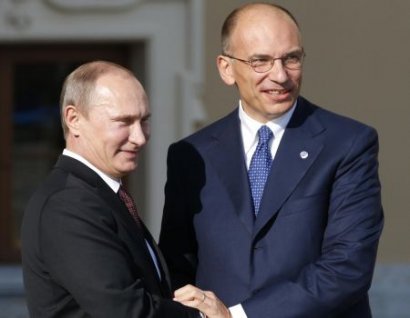 MattSDPell's tweet photo. @sbonaccini Ciao Stefano! 👋

Ti ricordo che #Soumahoro è deputato italiano, e ci ha parlato di sfruttamento, accusando NOI italiani, mentre la sua coop non è stata trasparente. 

Putin non è deputato italiano, e occorre mettere da parte le antipatie. Altrimenti contesti l'ex pdc Letta 🤗 https://t.co/cyS5iM2R0e
