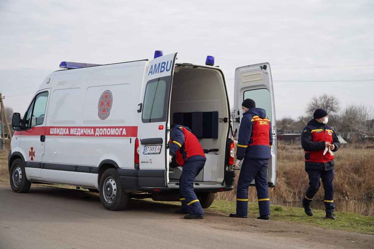 ‼️ШАНОВНІ, УВАГА ЗБІР‼️

Медична служба ДСНС в Херсонській області потребує допомоги в забезпеченні розхідними матеріалами (турнікети, целлокс ітп). Також шолом і бронижелет для брата моєї подруги, який там працює.

МЕТА: 60,000 грн. Вже є 16к

Ось банка: send.monobank.ua/jar/28ouS8F95P