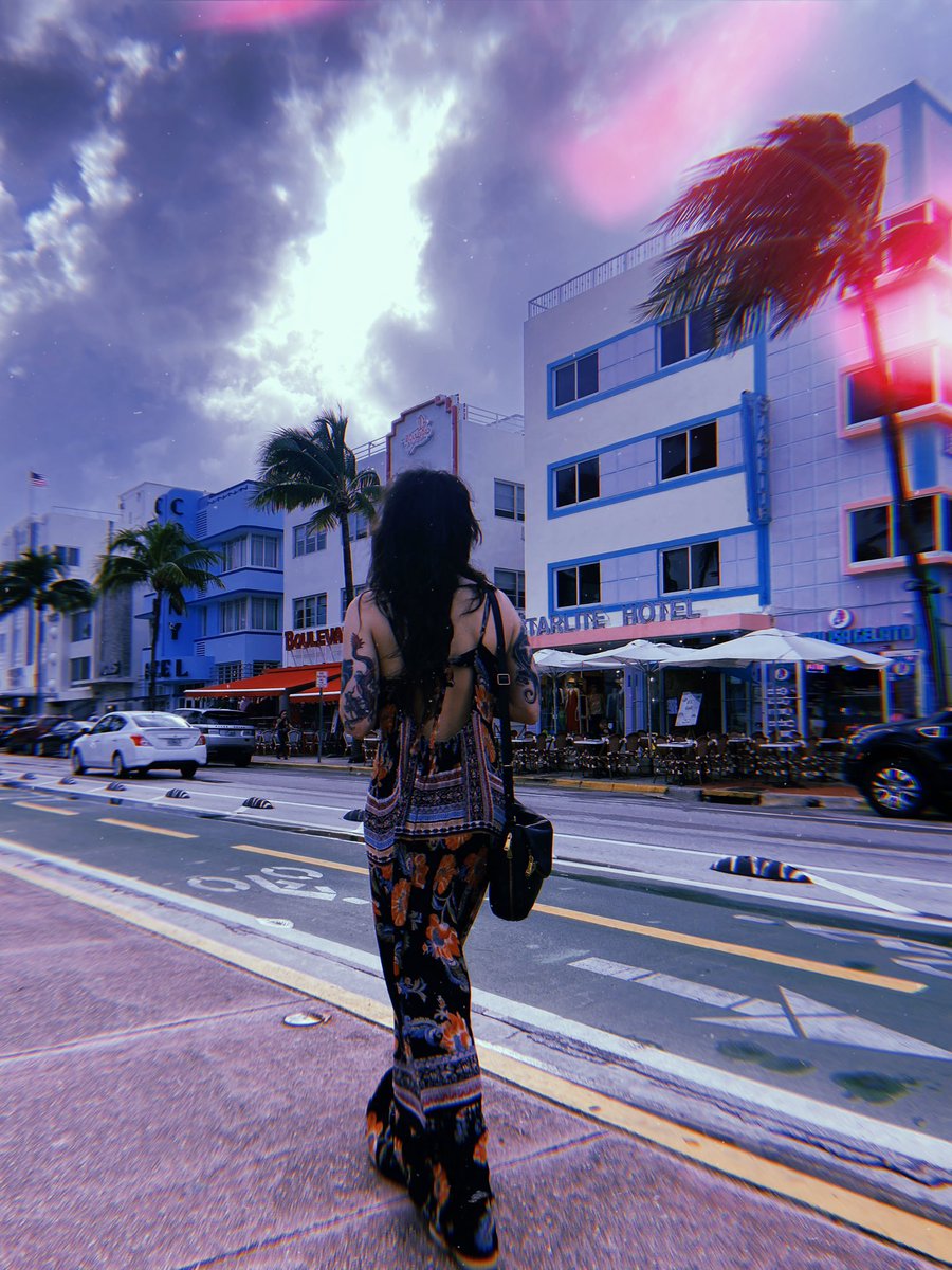 samroetattoo's tweet photo. Miami’s been great! 💖 https://t.co/Kj6KJLxitZ