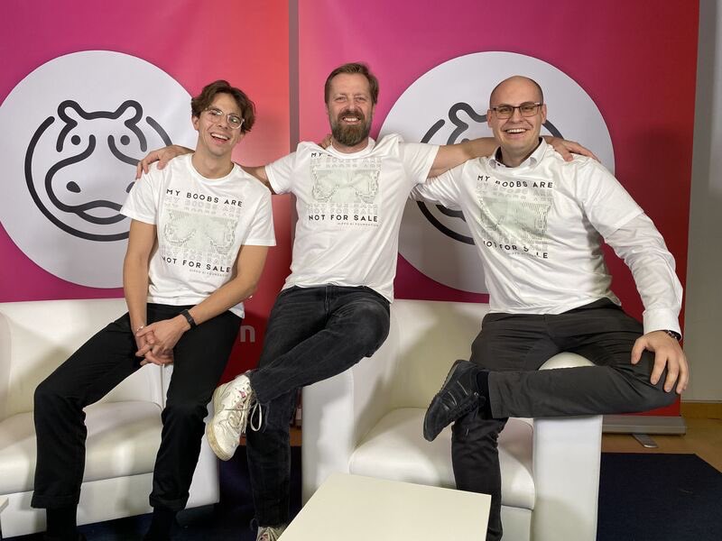 The exceptional Hippo AI Summit made me feel and see that data solidarity is the way to achieve beneficial health services for all of us!

Together with @MedAIActivist I had the chance to host an interdisciplinary discussion among visionary minds around the world!
#hippoaisummit