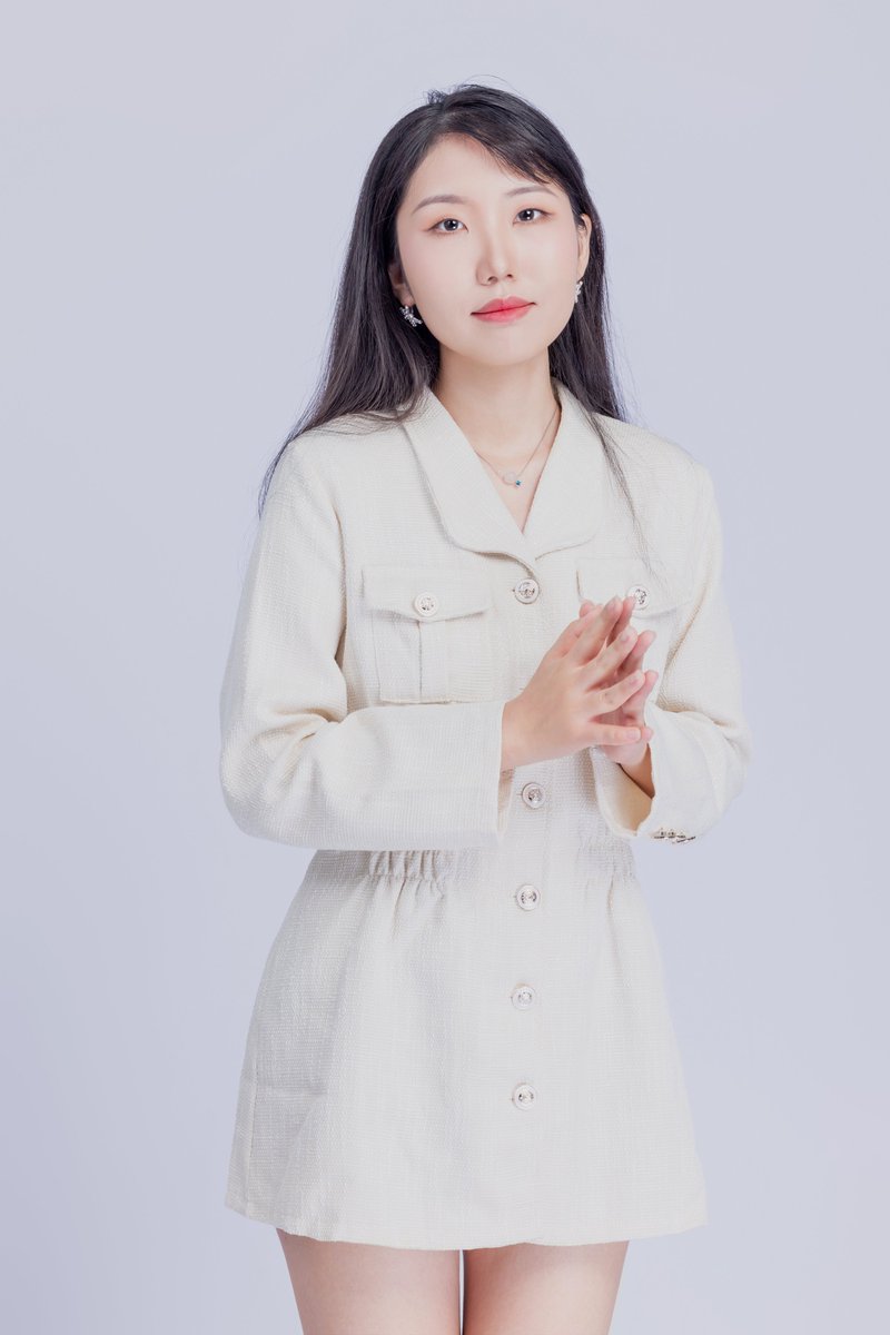 Paintwindy's tweet photo. My Model card or Casting card, hope I can be a real actress one day, thanks to the 86 studio!
#modelcard #castingcard #casting
not sure if my typing or tag is correct... https://t.co/VofOBiAvFm