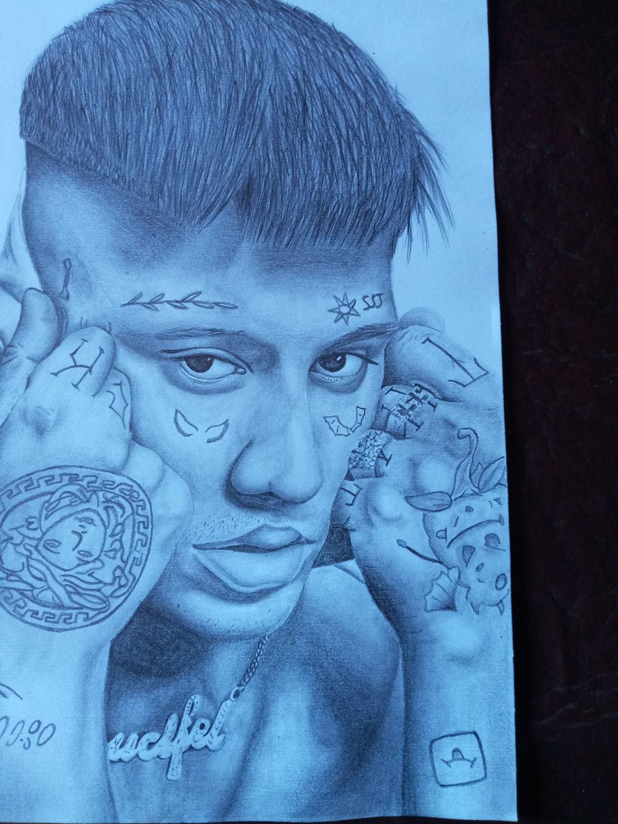 Les quería traer mi dibujo del más grande <a href="/DukiSSJ/">YaSupiste</a> 🦇❤
Me ayudarían con un RT para que le llegue a  él🙌🏽