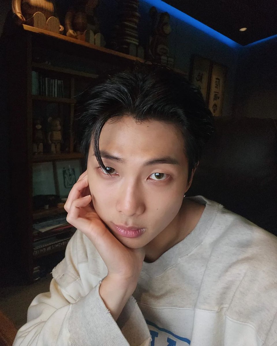 bangtansRM's tweet photo. https://t.co/O90XgYLgyv