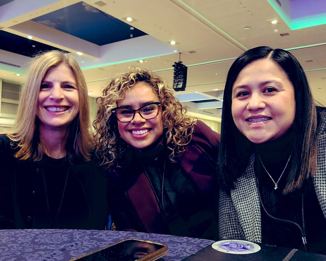 centralSBUSD's tweet photo. #LearnFwd22 in Nashville #TeamSBUSD is ready to learn @SBUSD_EdLeader @SBUSD_NEWS @centralSBUSD @vbarrera618 @Supt_SBUSD https://t.co/l0Ta1fTxXm