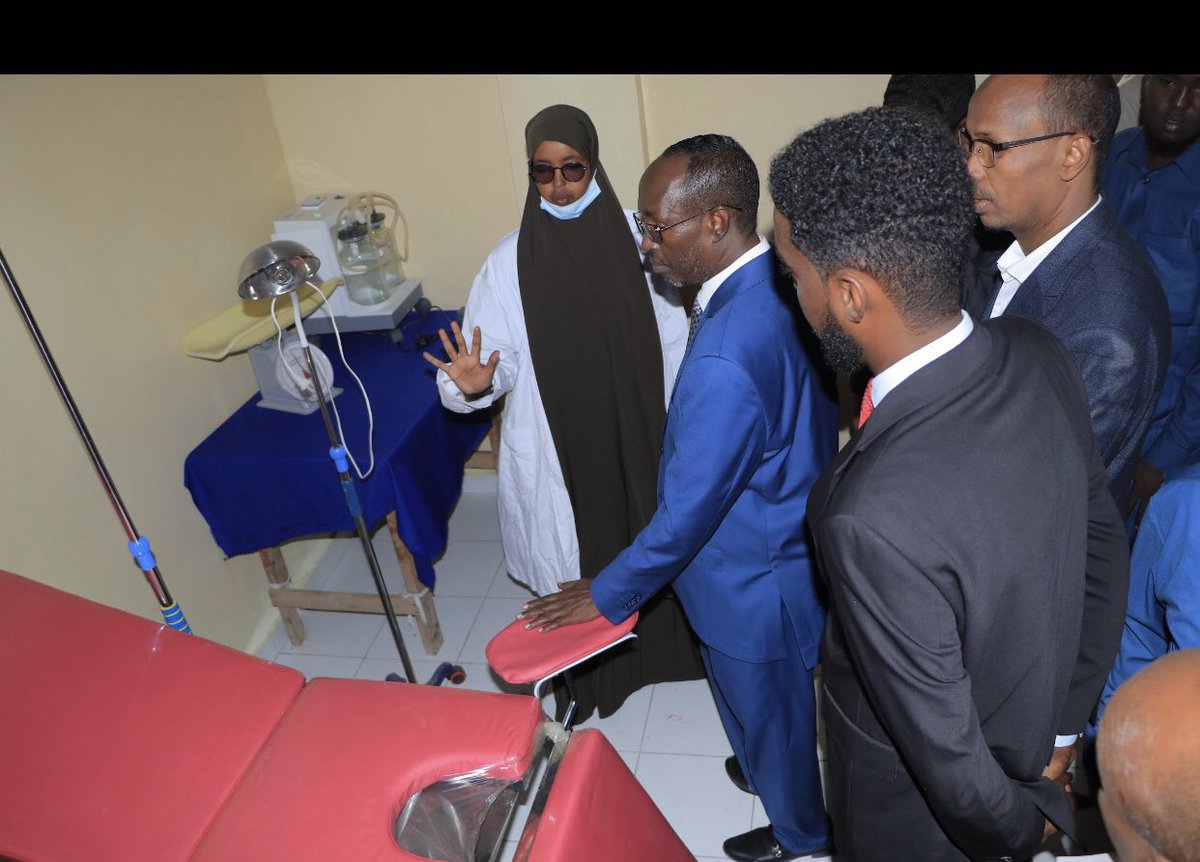 EU_in_Somalia's tweet photo. “The European Union 🇪🇺 in #Somalia 🇸🇴 funded the rehabilitation of the Halane Medical Centre, thereby supporting Internally Displaced Persons and urban dwellers to benefit from improved healthcare in #Mogadishu https://t.co/B8WA5rYlTW