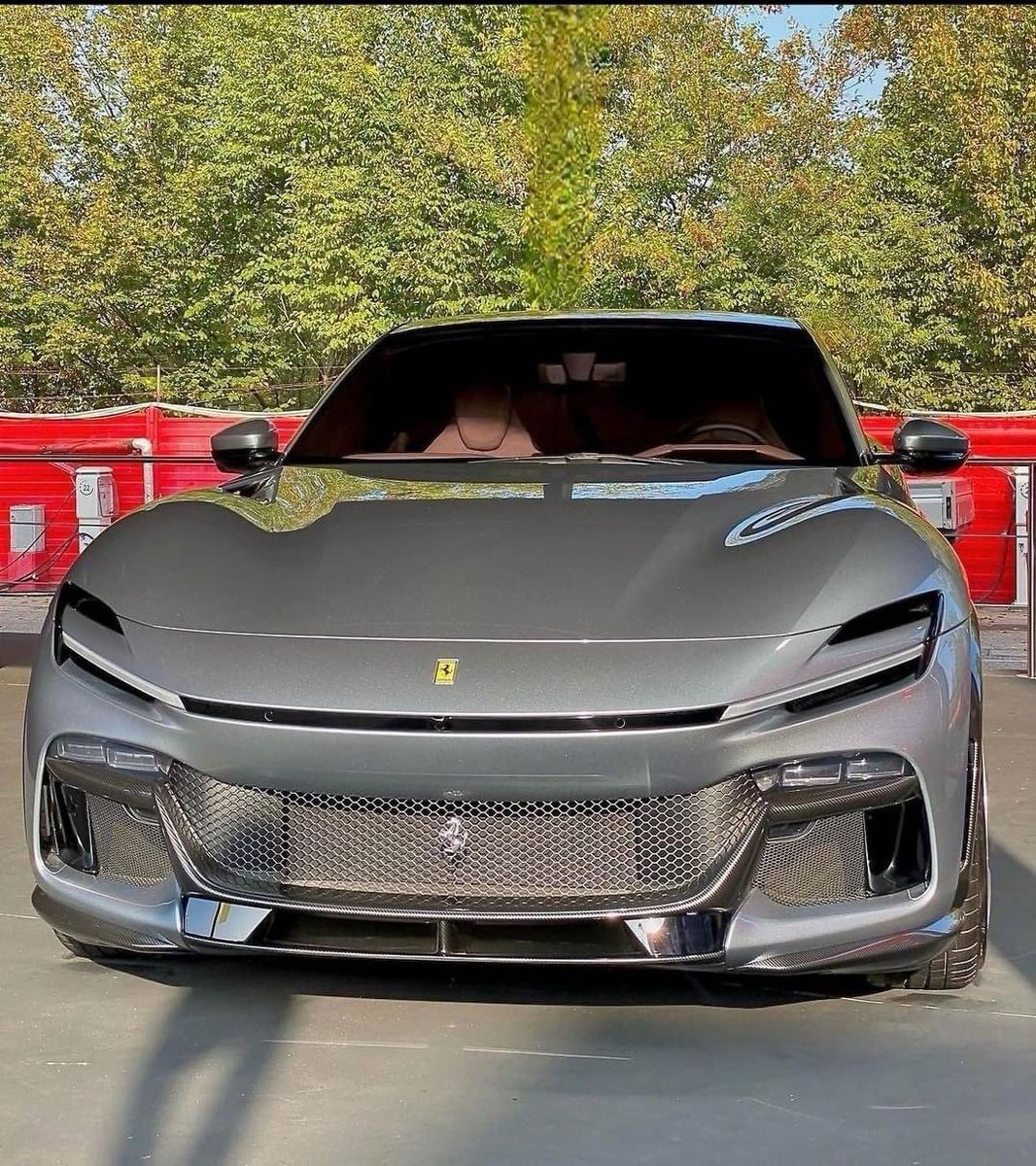 This is an SUV? Only Ferrari can pull this off 💪 #Ferrari #FerrariPurosangue #Purosangue #Ferrarisuv #Supercars #essereFerrari