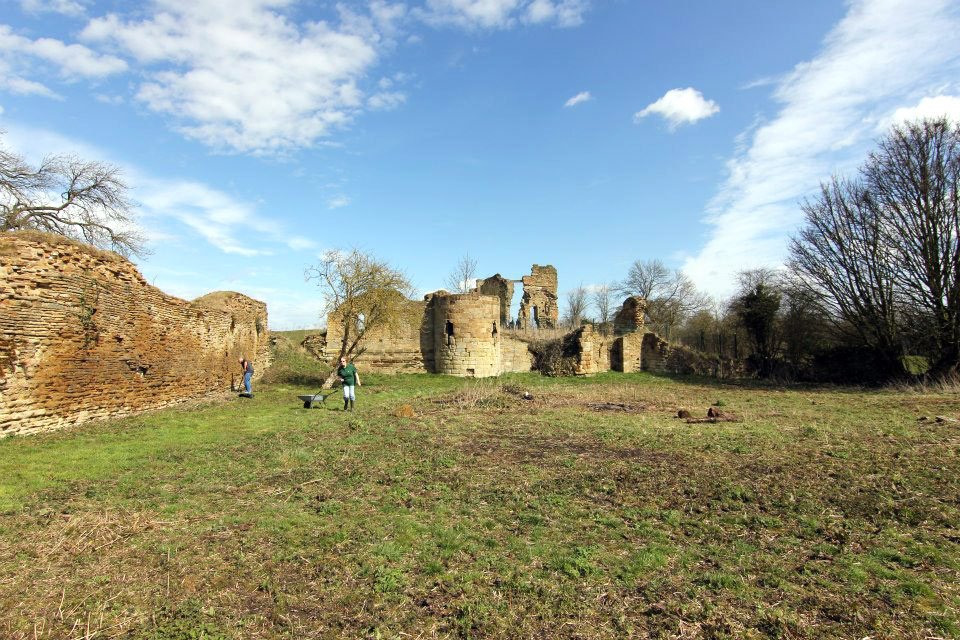redmonds_arthur's tweet photo. Codnor Castle

A dishevelled ghost, the promise of gold, and a strangely peaceful history are all aspect of today’s daily castle thread - with #Codnor #castle in #Derbyshire.

3.8 / 5⭐️⭐️⭐️⭐️ https://t.co/mhUJhlr2V5