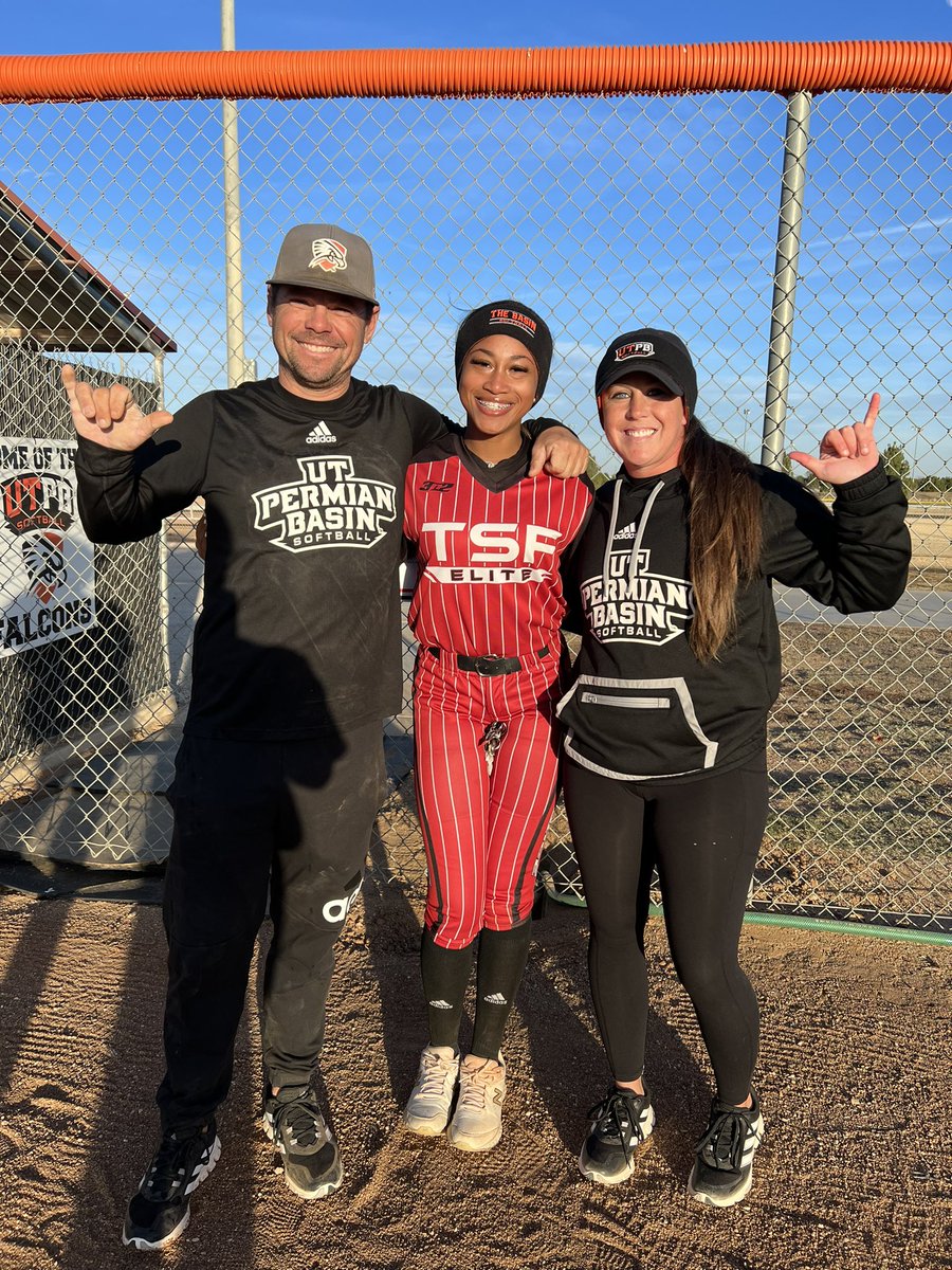 yasmyn_stewart's tweet photo. I am beyond excited to announce that I have verbally committed to @utpb in order to further my athletic and academic career.
Thank you to everyone who has helped me get to where I am today!#FalconsUp🧡🖤🤙🏽@utpb_softball https://t.co/1Aa6IEUjQ7