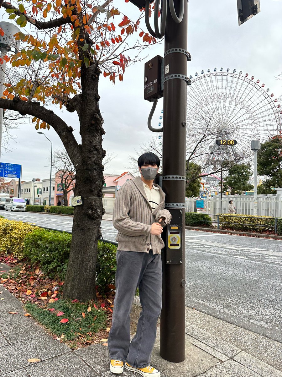 GF__KINGDOM's tweet photo. [ #루이 's Weverse Post ] 221205

#LOUIS : Follow me!

(1/2)

@KINGDOM_GFent #KINGDOM #킹덤 https://t.co/U2cd4612Jj