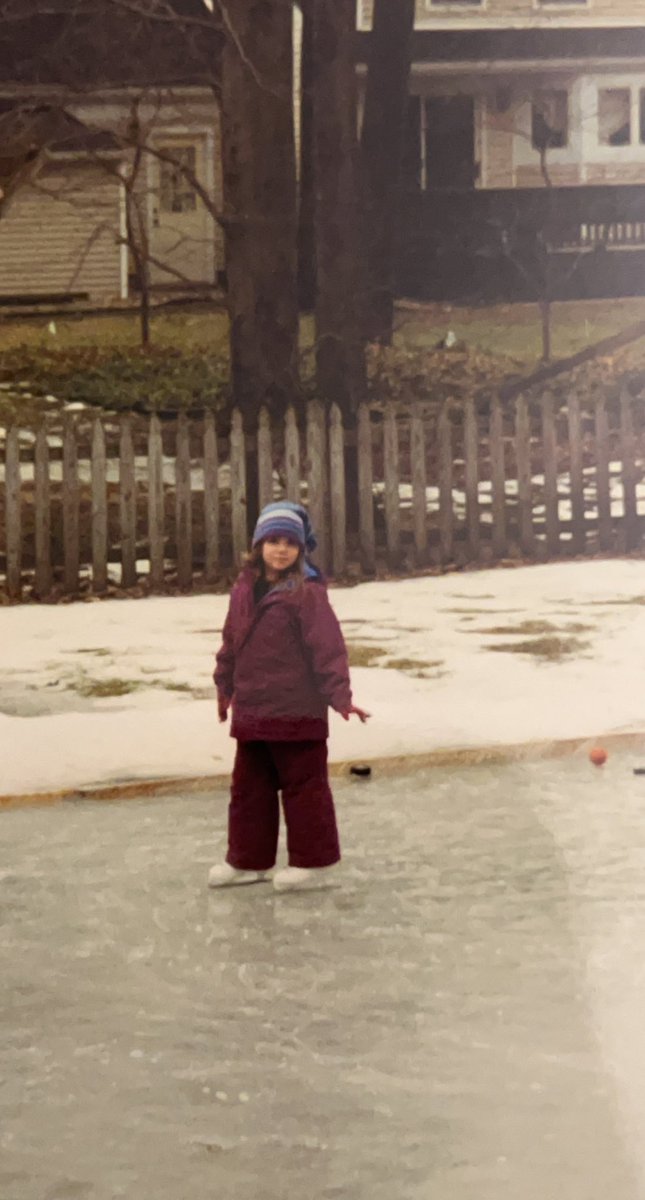 _akathb's tweet photo. My dad used to do this for us when we were younger ☺️ here’s a pic of me haha https://t.co/JLA5j6du9f