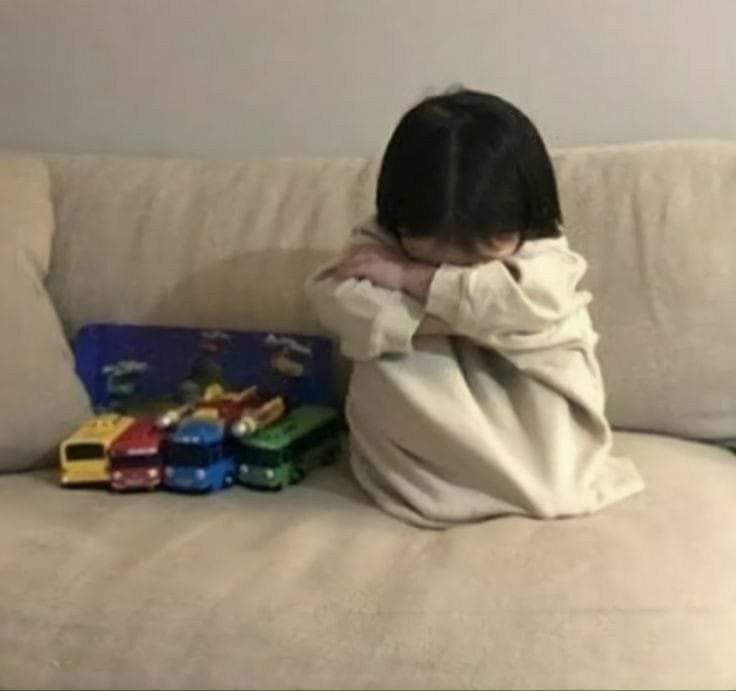 nwr996677's tweet photo. زعلانين عليكم ياوزارة الصحه سلبتوا حقوقنه💔
وتذكروا الله يحكم بينا بعدين، الدنيا وراهه موووووت

#نطالب_بدرجات_علوم_يلحسناوي https://t.co/jTn9l0gaD0