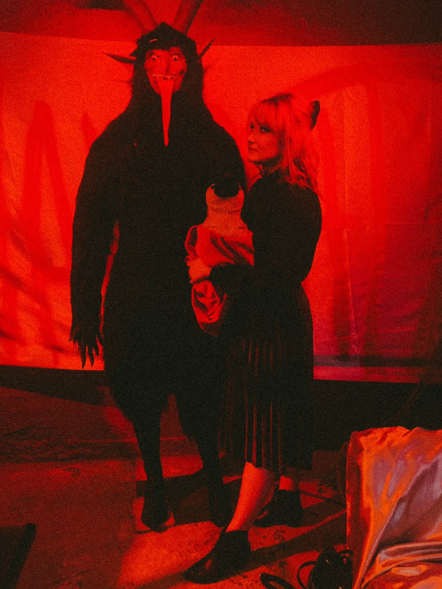 devildollaudrey's tweet photo. Have ye been naughty? https://t.co/QY8r53OItU
