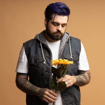 BemoBarnett's tweet photo. #NewProfilePic https://t.co/FrKPySLISh