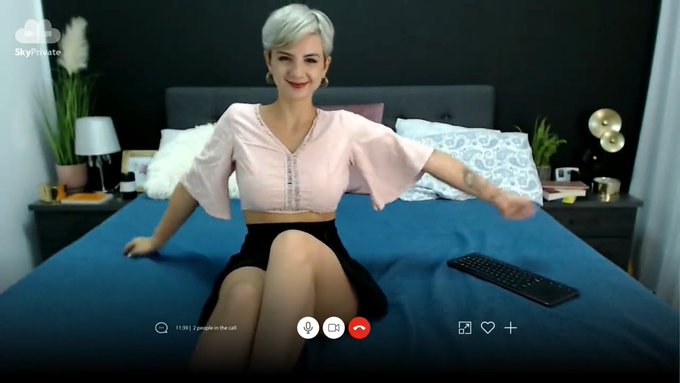 Have Lia all to yourself on Skype!

Find her here 👉 https://t.co/d1UJ17kVlF https://t.co/CBBcoBhBl0