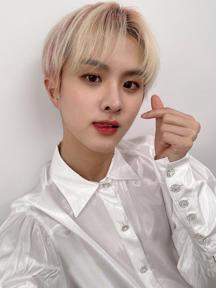 GF__KINGDOM's tweet photo. (2/2)

@KINGDOM_GFent #KINGDOM #킹덤 #LOUIS #이반 https://t.co/DH2IIPUSVD