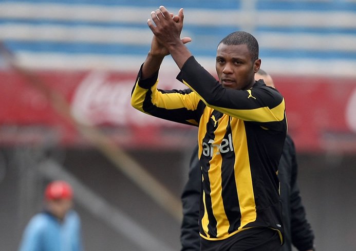 ToshidelCAP's tweet photo. Sabíamos que no veríamos a ninguno igual.

Tu partido despedida es la cuenta pendiente más grande que tengo con el fútbol.

Feliz cumpleaños, único Capitán moderno que no permitiste que se caguen en Peñarol.

Y gracias para siempre. https://t.co/z6TP1RPvw7