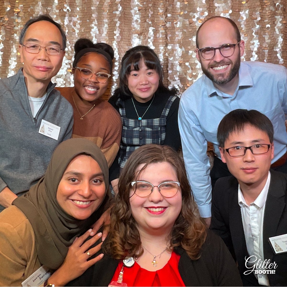 WordenEvan's tweet image. Happy holidays from the Worden Lab!