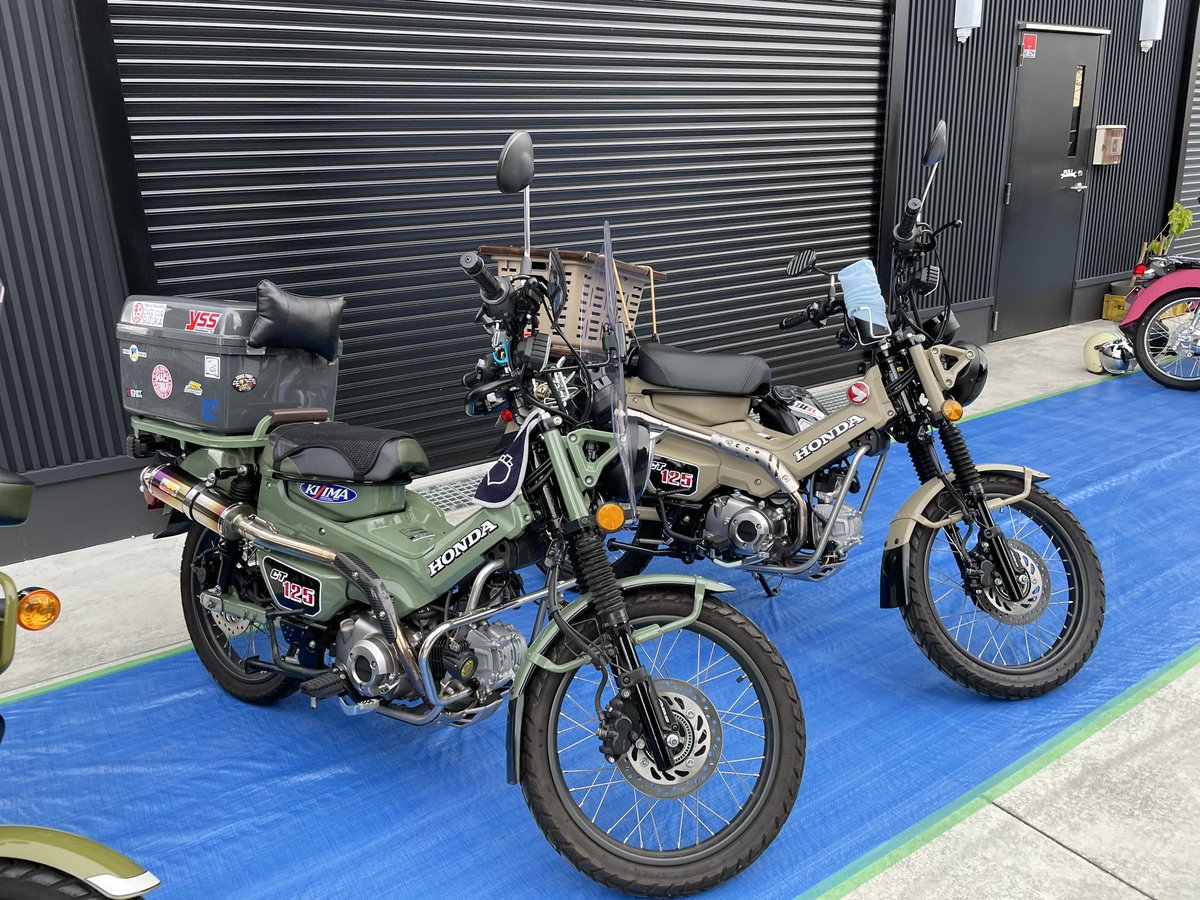 SuperCubC105's tweet photo. 2022.12.04 いつもお世話になっている永野モーターサイクルさん主催の、
第一回バイク★ぶらりカフェミーティングがFUJIHUBで開催されました。
一応ボランティアスタッフです。
今回はスーパーカブC105とモトコンポを持ち込んで参加です。他にもたくさんの珍しいバイクも見れました！楽しかった！ https://t.co/bJlXU7DkKJ
