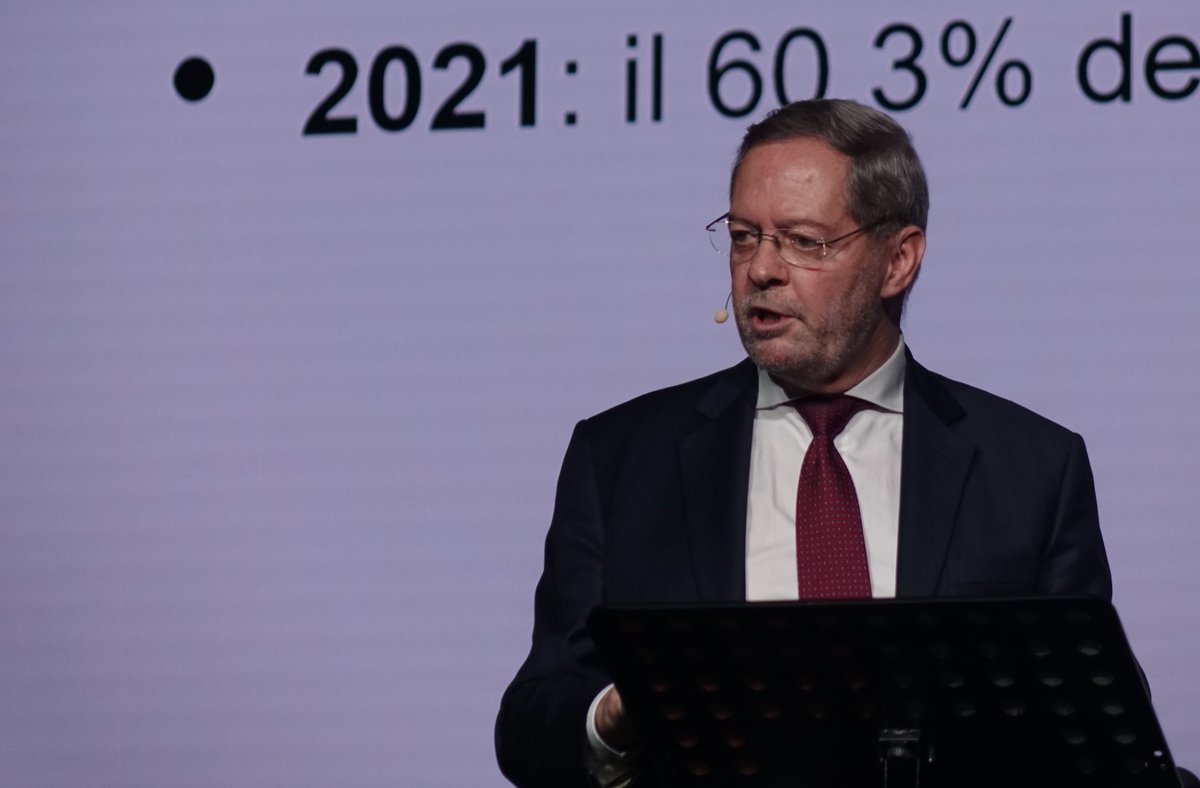 franzrusso's tweet photo. Quello che sostiene il professor Alberto Grando è fondamentale. "Meglio finalizzare gli investimenti in nuove tecnologie a scelte strategiche. Senza di esse si rischia di ritrovarsi in problemi di #cybersecurity"

#ApprovigionaMenti #GruppoHera #HerAcademy https://t.co/ROEq7iQZNc