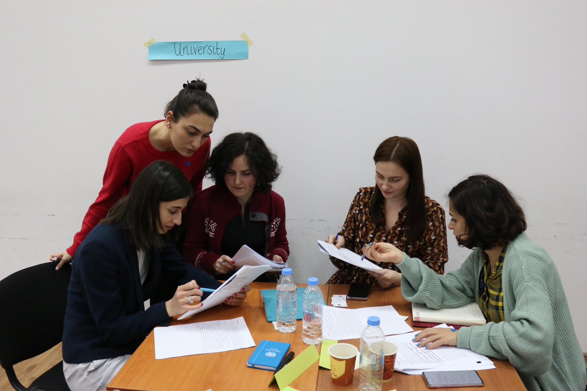 DIGeorgia_'s tweet photo. Training on “Negotiation Strategy” conducted by Kate Walker, trainer at @DA_vienna  🇦🇹🇬🇪 https://t.co/K32p0nRdTq