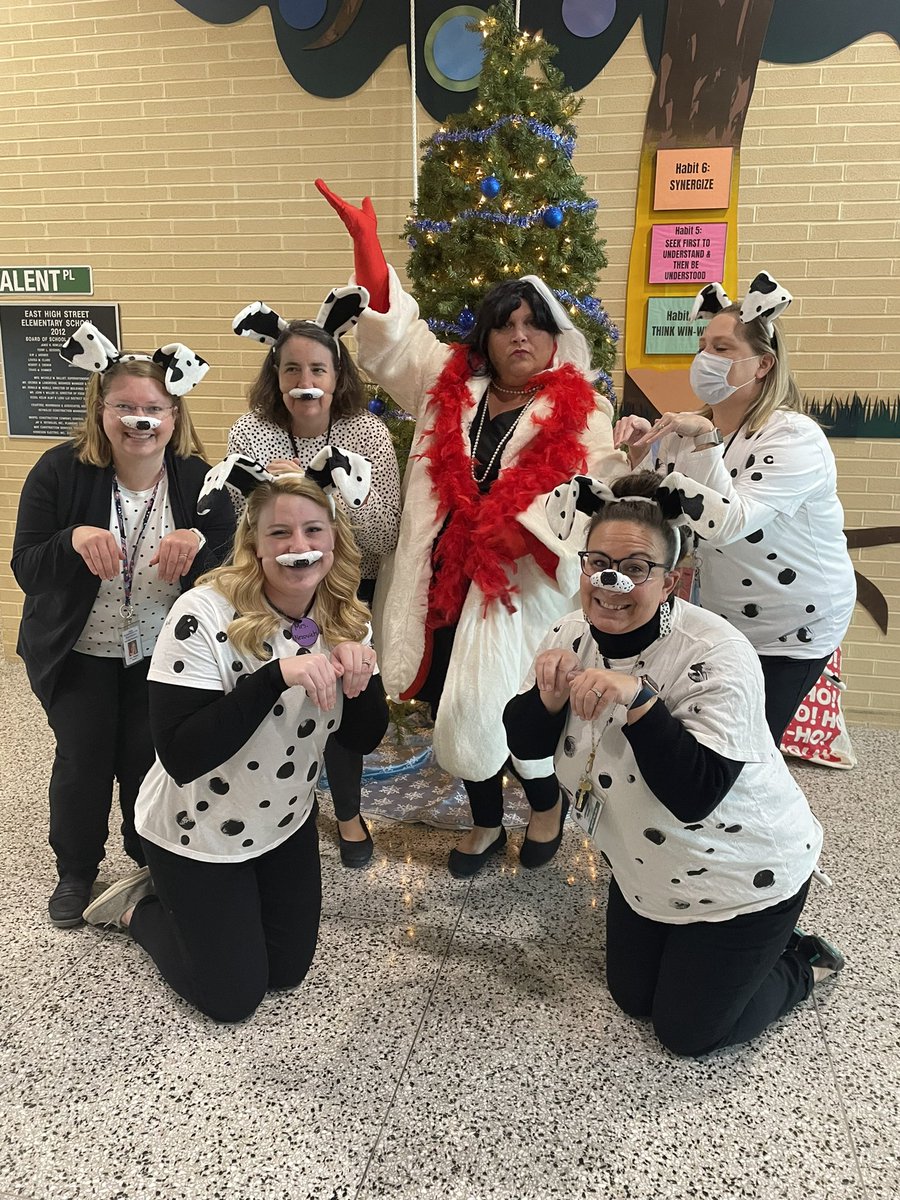 etownPAschools's tweet photo. Disney Day at East High Street Elementary. Giant shout out to our students, faculty, and staff for going all in and having a blast with this school spirit celebration! Great way to build friendships, school spirit, excitement, and memories! https://t.co/94wzOlo4Cs