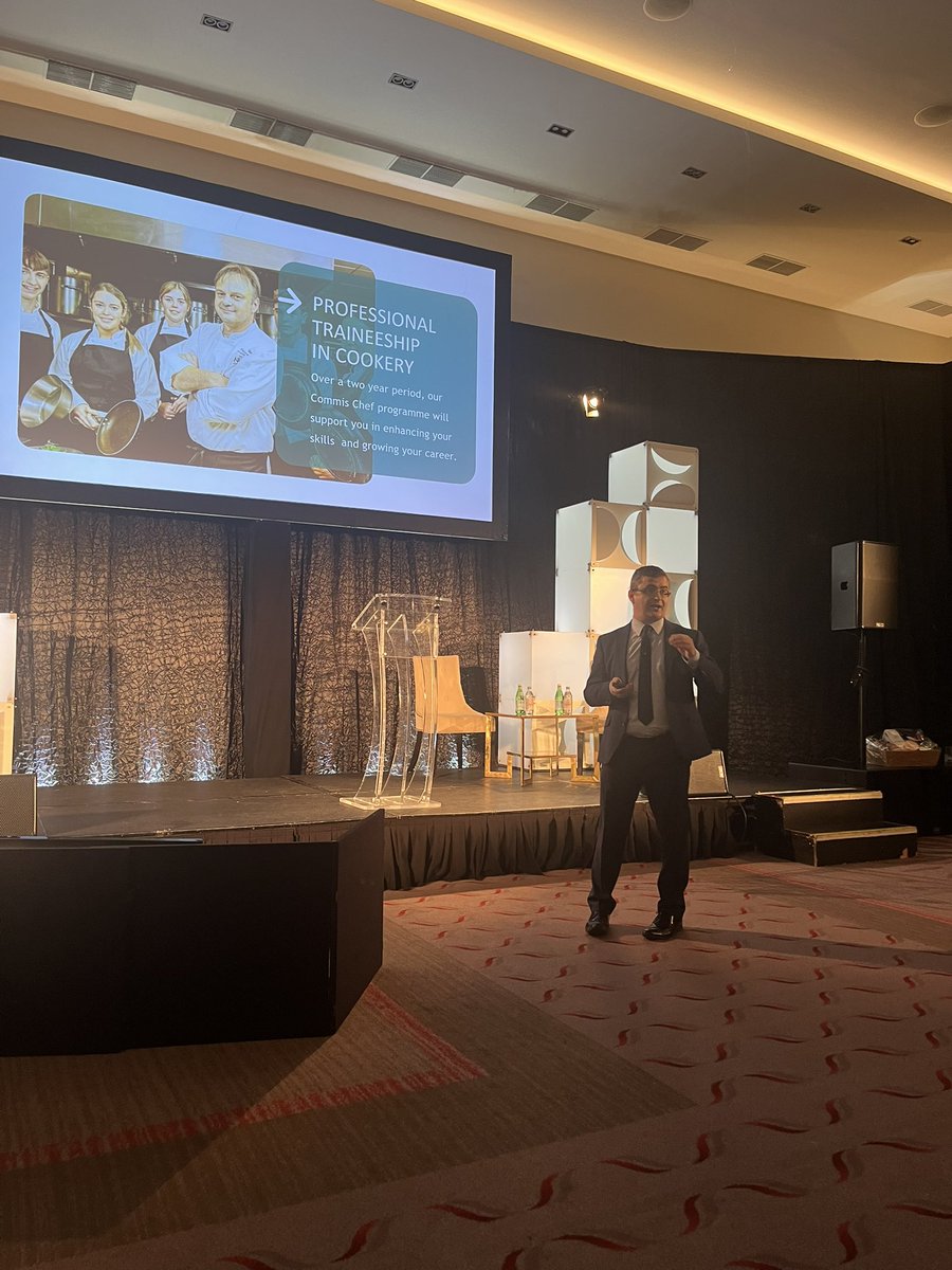 SeanK_OD's tweet photo. Our learning &amp; development manager at @iNUAHospitality Trevor McCarthy outlining the learning &amp; development opportunities in our hotels https://t.co/FvFZEpiPGN