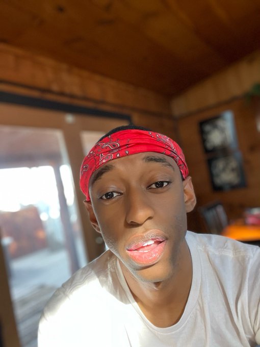 Happy Birthday to me guys! ? So happy to be here making you all bust nuts ????? Love you all! https://t