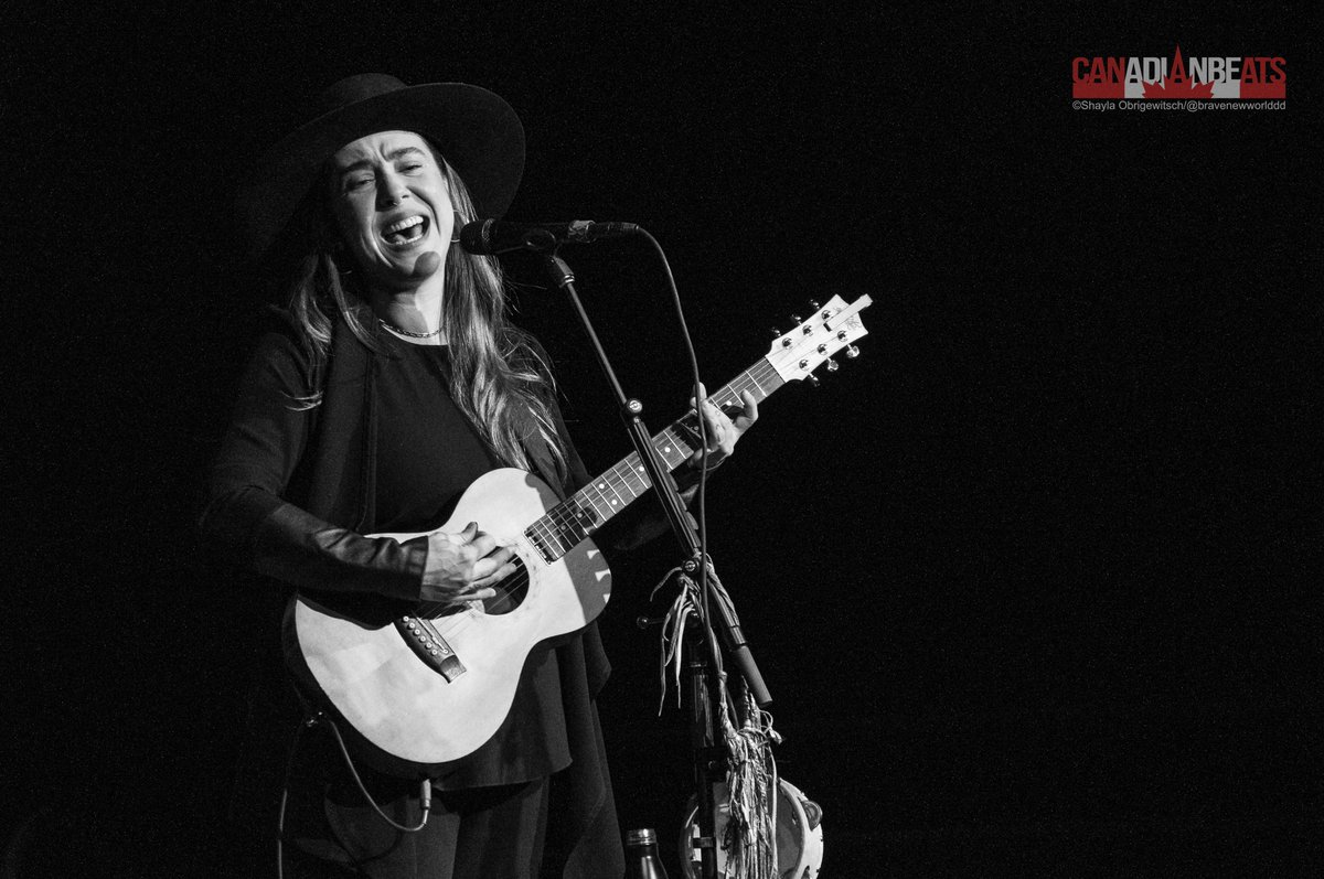 Our <a href="/bravenewworlddd/">Shayla</a> covered <a href="/serenaryder/">Serena Ryder</a> in #Halifax at Light House Arts Centre. Head to #CanadianBeats now to see her photo coverage! canadianbeats.ca/2022/12/05/ser… <a href="/SonicConcerts/">Sonic Concerts</a>