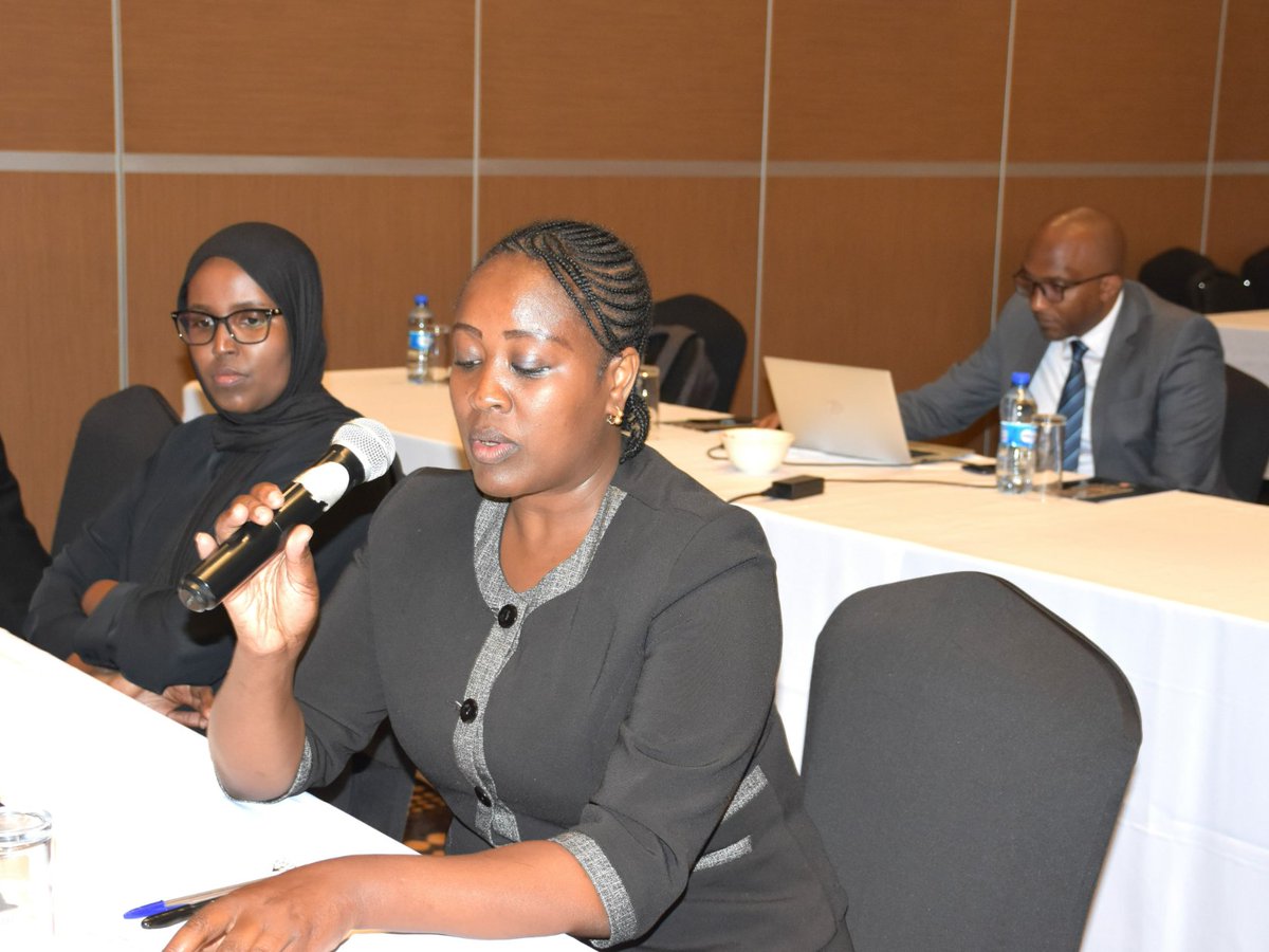 KenTrade_Care's tweet photo. Manager Trade Facilitation and Value Ad Services Billy Ngumi led our Customer Support and Trade Facilitation team in the kickoff of the 4 days Training of Trainers (TOT) on Exports under #AfCFTA.1/2 https://t.co/jWn6MwakKs