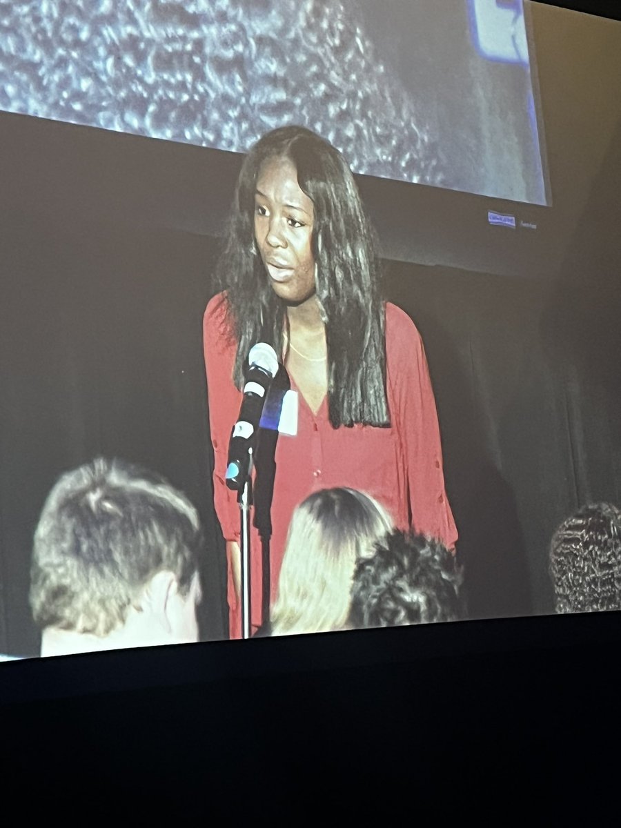 omunroasts2022's tweet photo. ABSOLUTE FUCKING ICON. SLAY THE HOUSE DOWN BOOTS #omun2022 https://t.co/G24oZL9uIB