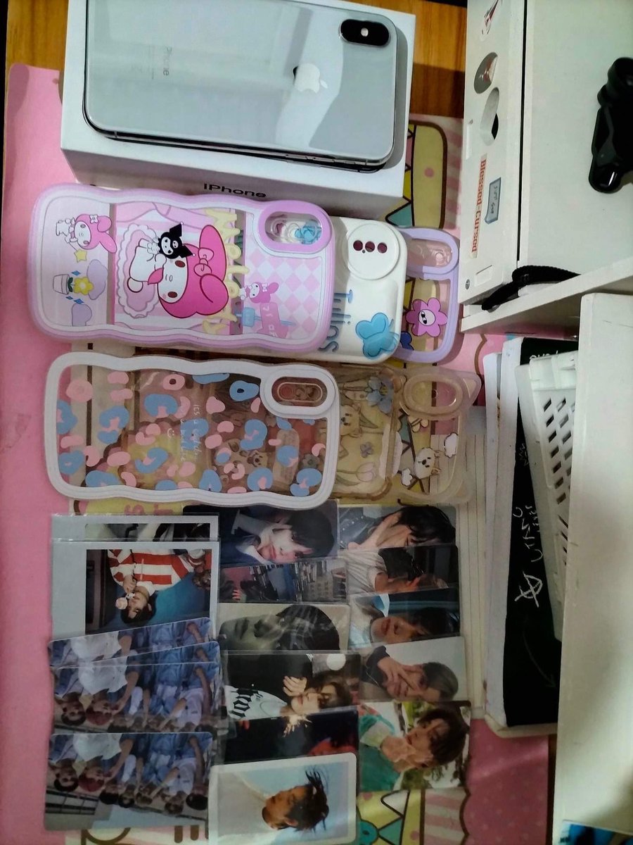 chaercarteu's tweet photo. WTT enhypen merch

have:see pic
want:iphone 11

iphone x
256 gb
1month old
white color
can sell,20k set https://t.co/HW7Umm3LJY