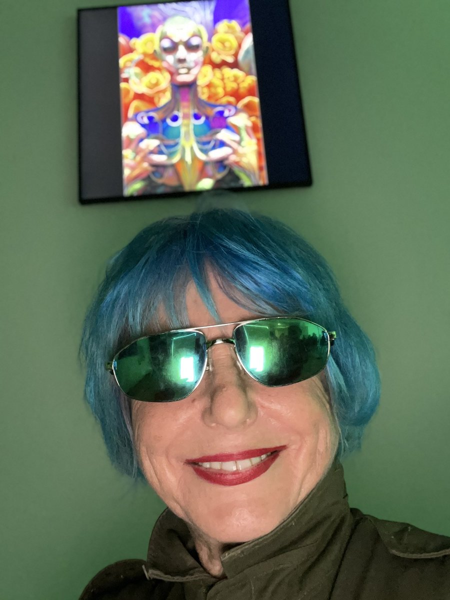 epifanniesnft's tweet photo. .....Drumrollsπ₯³π₯³π₯π₯π₯π₯π₯
Pls make way for the lady herself.
She made it all possible. Welcome Eva Blaisdell Aka Lady Rocket of @spaceibles
@CopernicSpace
#miamiupdates https://t.co/7JzbIGnbJe