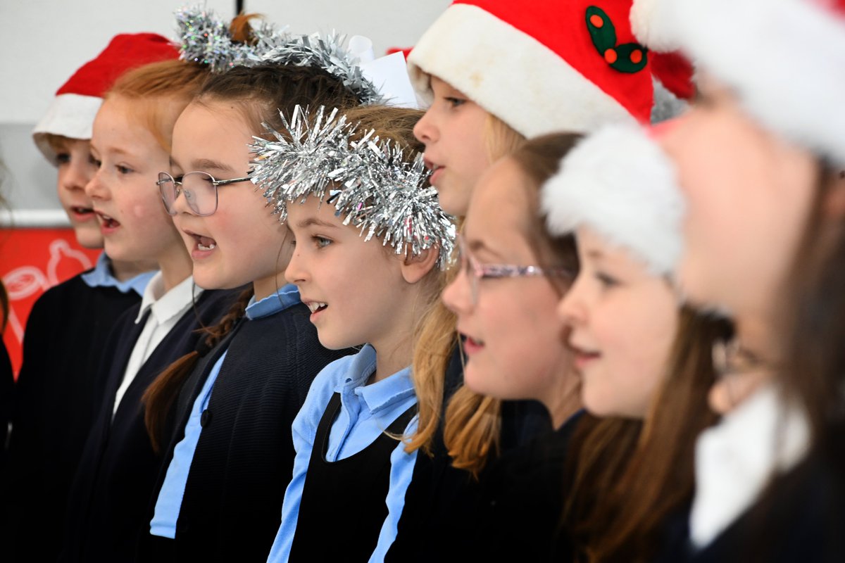 SFH Community Involvement (@sfhinvolvement) on Twitter photo A wonderful performance of Christmas songs from Leamington Primary at King's Mill Hospital today to launch the return of our schools christmas programme. A lovely welcome for everyone visiting the site 🎉🎄🎁🎅 <a href="/SFHFT/">Sherwood Forest Hospitals NHS FT</a> @PhilBoltonRN @DavidAinsNHS <a href="/SFHFTKTC/">King’s Treatment Centre</a> <a href="/LeamingtonPAFHT/">Leamington Primary Academy FHT</a> A wonderful performance of Christmas songs from Leamington Primary at King's Mill Hospital today to launch the return of our schools christmas programme. A lovely welcome for everyone visiting the site 🎉🎄🎁🎅 <a href="/SFHFT/">Sherwood Forest Hospitals NHS FT</a> @PhilBoltonRN @DavidAinsNHS <a href="/SFHFTKTC/">King’s Treatment Centre</a> <a href="/LeamingtonPAFHT/">Leamington Primary Academy FHT</a>