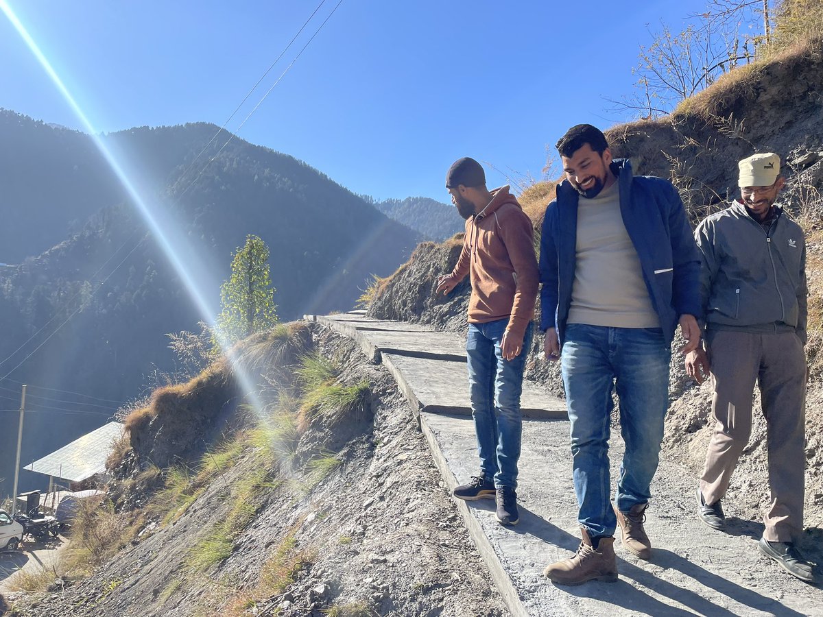 BDOChowkiChoura's tweet photo. Today along with field staff visited Pyts Chatroo Lower A,B & C of Block Inderwal & inspected ongoing works under ADP 22-23 (Distt Capex).Pyts are witnessing new era of development.
#PassengerShed #ViewPoint #PPath #WaterTanky #SanitaryComplex
@dckishtwar @DICKishtwar @diprjk https://t.co/lmFx9uXzHn