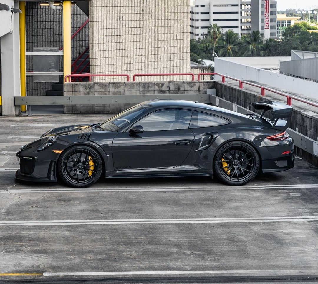PorscheCIub's tweet photo. Paint-to-Sample Slate Grey 991 GT2 RS https://t.co/Ko6mfdUsjz