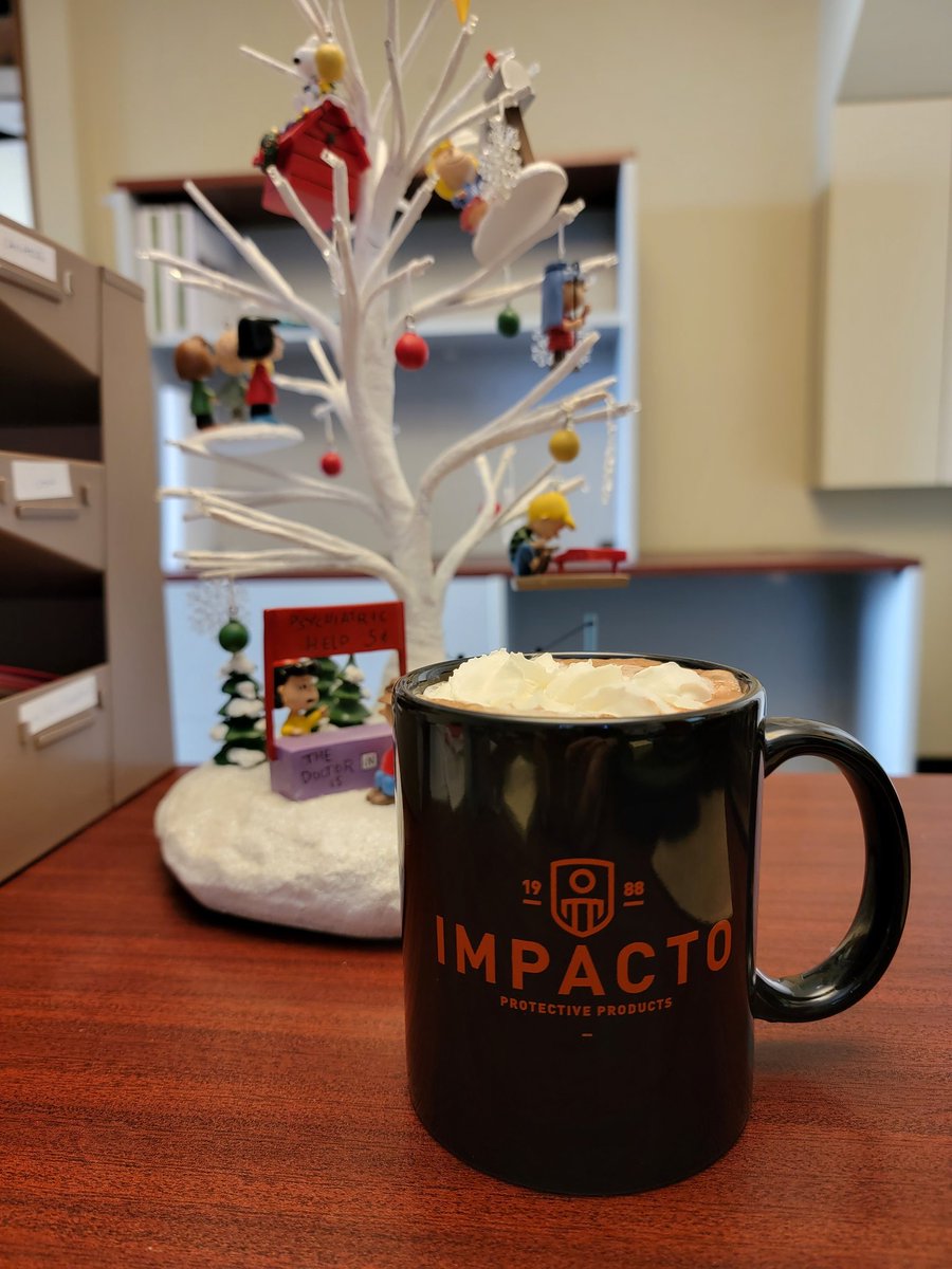 Impacto_Inc's tweet photo. Kicking off the Holiday Season here at Impacto Protective Products Inc. with a Hot Chocolate Bar with all the trimmings! How do you kick off the holiday season at your workplace?
#impacto #comfotablyworkinghard #holidaykickoff #christmas #holidayseason #hotchocolate https://t.co/NtmN7SlUtE