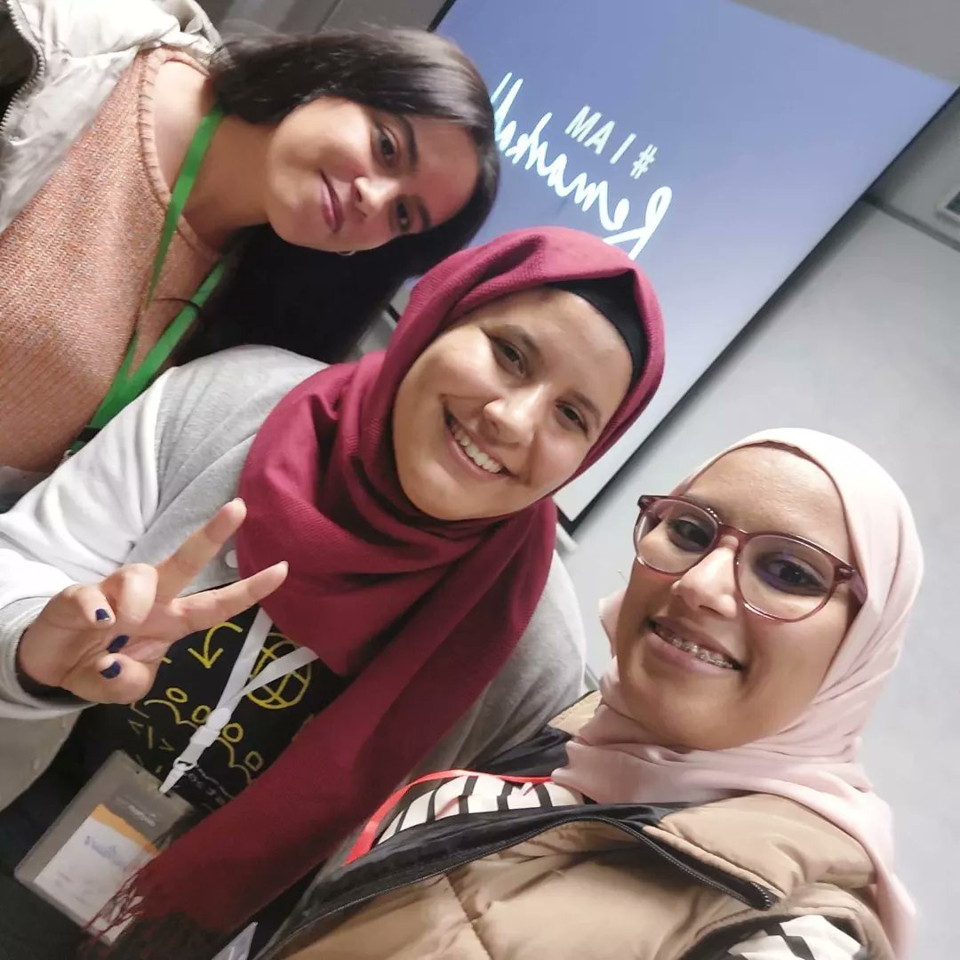 Awatef_Riahi's tweet photo. So happy and honored to run @IamRemarkable_ workshop at #devfest2022 @gdgcarthage
Thank you @zazouws @noha_jaafar and @miladi_yosra for the opportunity 😍. #lamRemarkable #devfest2022 #gdgmena #gdg #wtm #wtmambassador @gdgmena #iamremarkableweek https://t.co/BscpPpNtP0