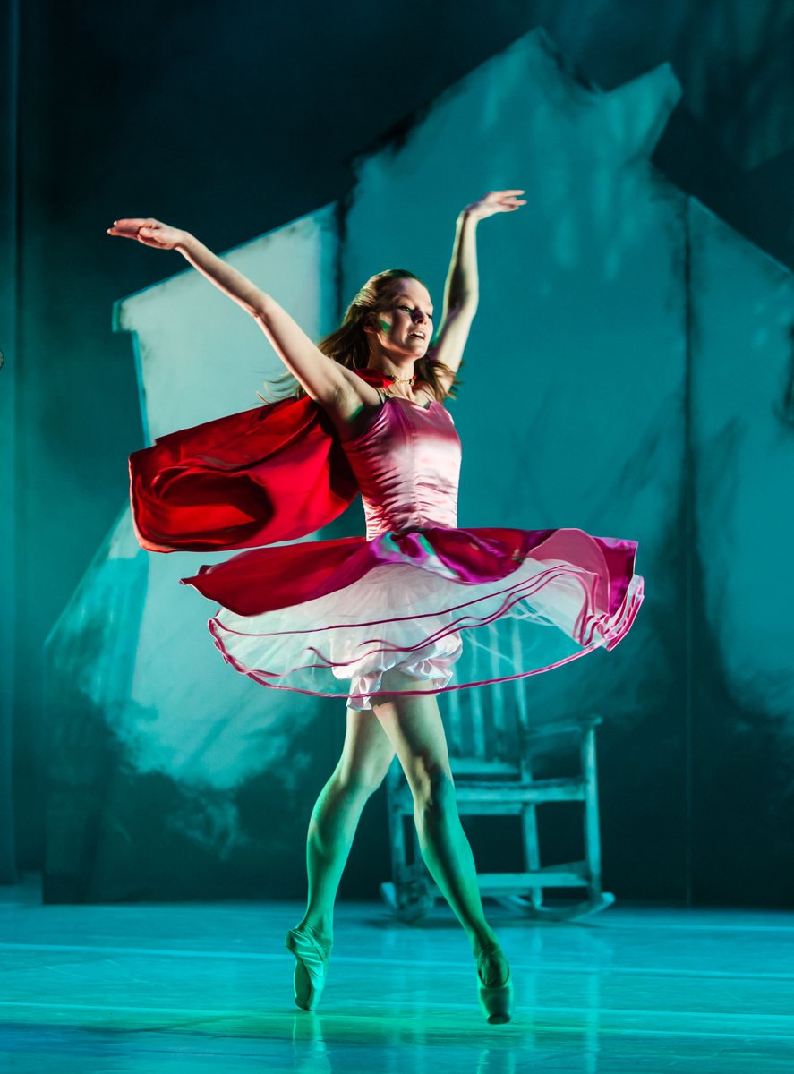 Programme Update

Ballet Cymru will be joining us on May 30th with Roald Dahl's Little Red Riding Hood and the Three Pigs. Tickets are on sale now!

Tickets: blackwoodminersinstitute.com/ballet-cymru-p…

#balletcymru #ballet #roalddahl #dance #blackwoodminers #blackwood