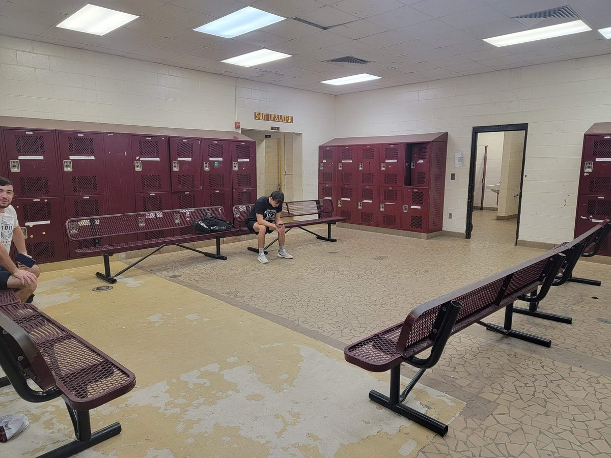 Coach Brian Butler WNHS tweet media