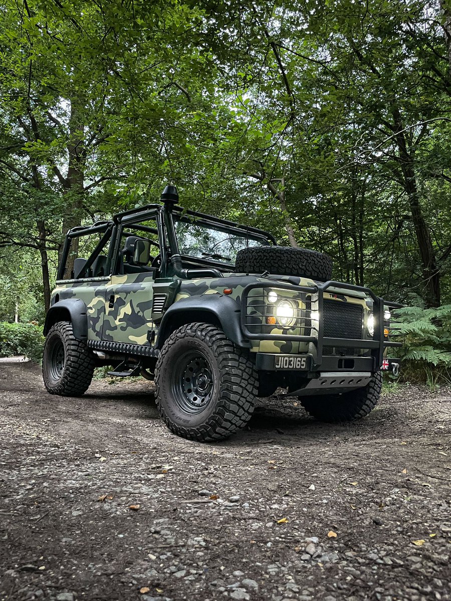 tweakedauto's tweet photo. How was your weekend? Hoping it was filled with adventures!
#Tweaked #TweakedUSA #TweakedDefender #TweakedAutomotive #SpecialEdition #MilitaryEdition #Military #OffroadDefender #MilitaryDefender #Bespoke #V8 #V8power #LandRover #LandRoverDefender #Defender #Defender90 https://t.co/kXl0mFfJGd