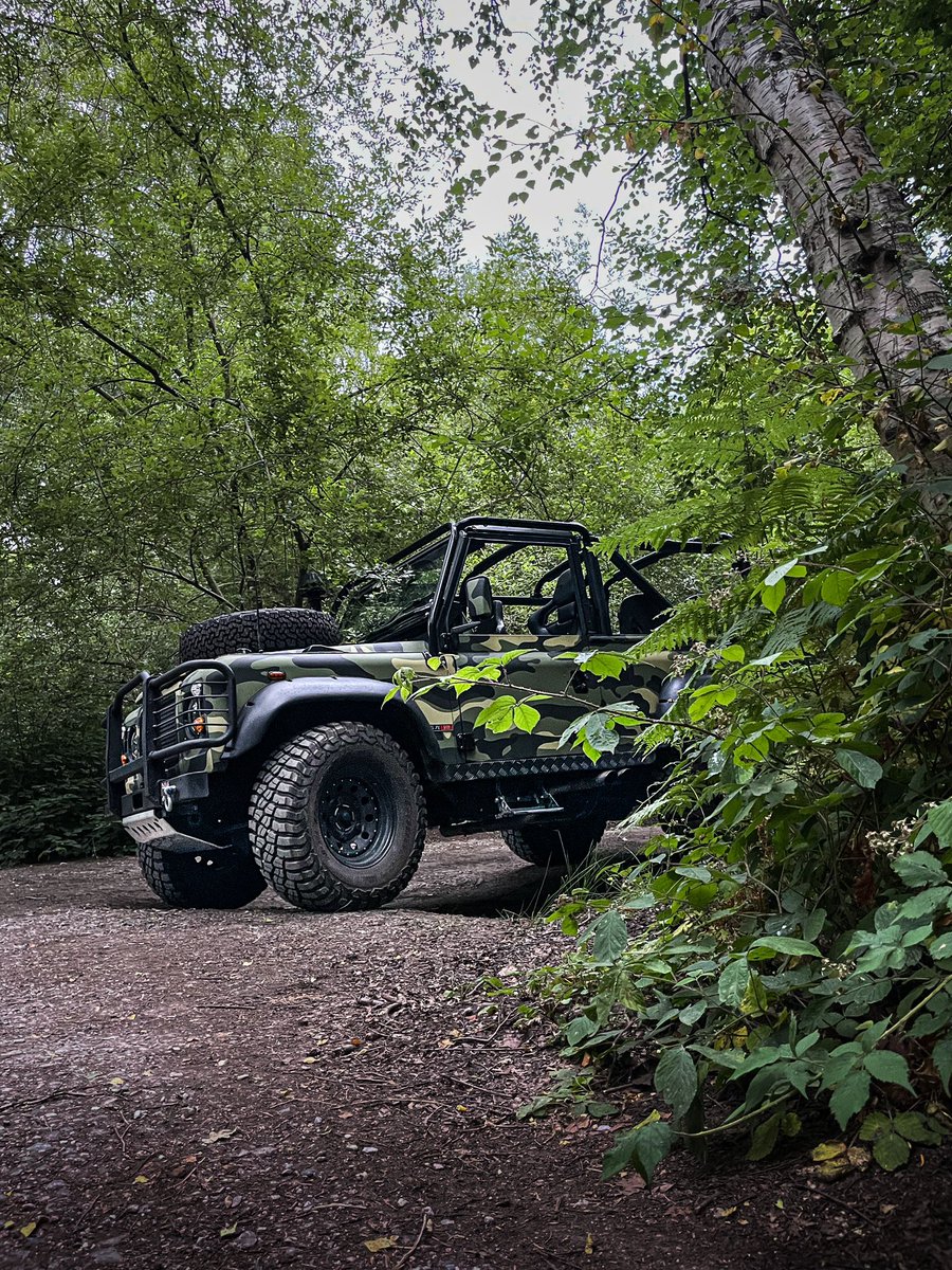 tweakedauto's tweet photo. How was your weekend? Hoping it was filled with adventures!
#Tweaked #TweakedUSA #TweakedDefender #TweakedAutomotive #SpecialEdition #MilitaryEdition #Military #OffroadDefender #MilitaryDefender #Bespoke #V8 #V8power #LandRover #LandRoverDefender #Defender #Defender90 https://t.co/kXl0mFfJGd