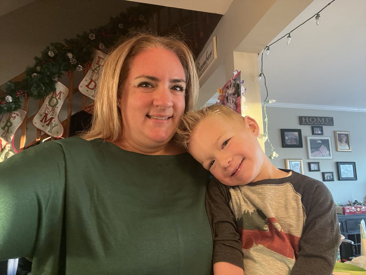 Day 3 of the #districtholidaychallenge Intermediate showing up! <a href="/MrsPhillips0722/">Mrs. Carissa Phillips</a> <a href="/MrsGolderer/">Jeannine Marie Golderer</a> <a href="/KrDucker/">Kristin Ducker</a> @INT_PRINCIPAL <a href="/teachandbeach2/">Nadine Burgess</a> <a href="/tgallacher7/">Tracey Gallacher</a> <a href="/modonnell5i/">meredith</a> our fav Happy Days 3yr old with <a href="/MrsBamEducator/">Jennifer Bamber</a> from Waretown! @_Teach_ the kids are loving our challenge.