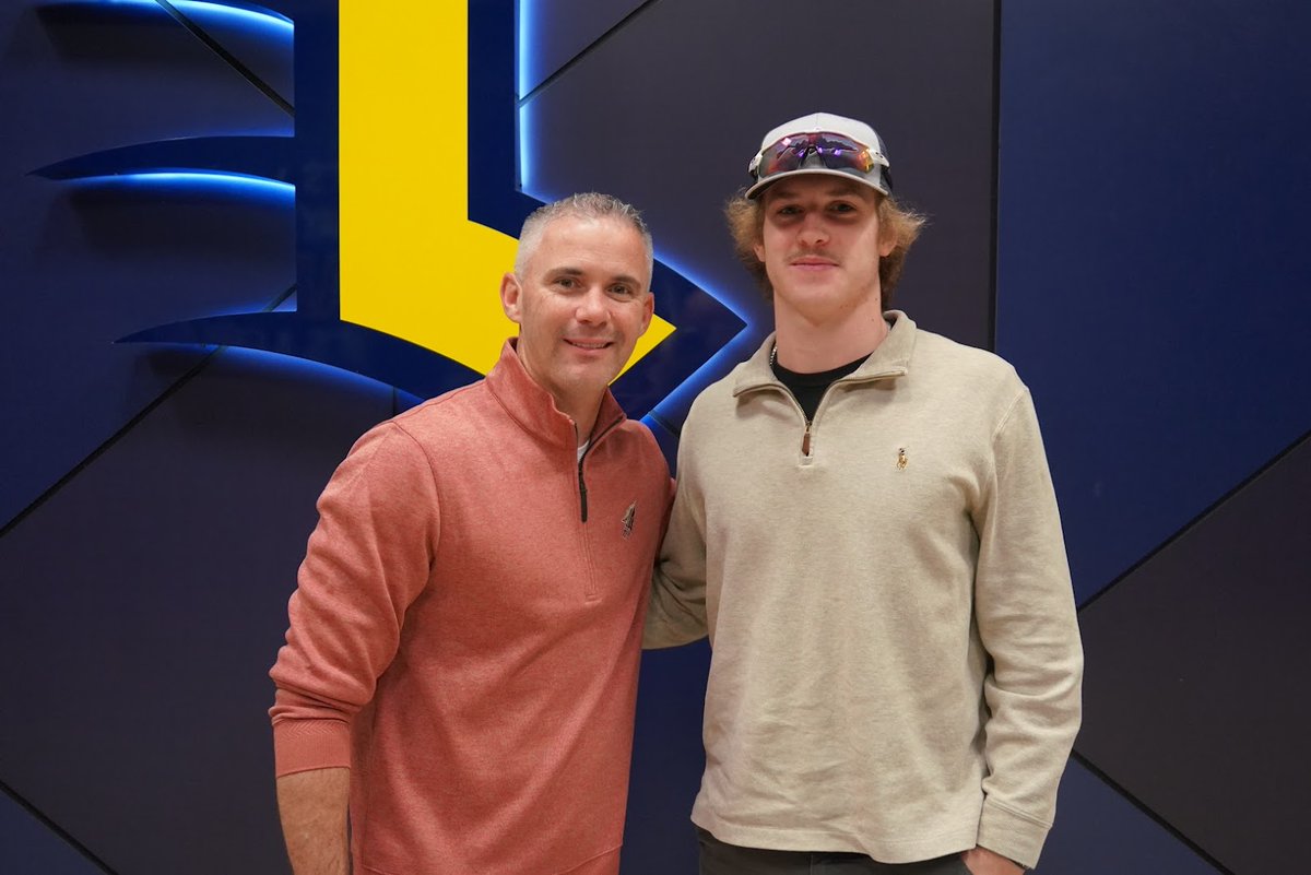 LausanneLynx's tweet photo. Great having @Coach_Norvell on campus this morning. Stopped by to talk with @Brock1Glenn and welcome him to the @FSUFootball family. 
#LetsGoLynx | #BeGreat 
#NoleFamily | #KeepCLIMBing https://t.co/fh8FSrzpSU