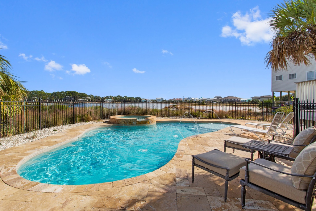 TheOceanReef's tweet photo. Rising Tide in Dune Allen Beach is a lakefront vacation home on 30A with wonderful amenities and great dates available. View details here: https://t.co/buLMYWVT5x
#DuneAllenBeach #SouthWalton #30A https://t.co/DB7by5pL5F