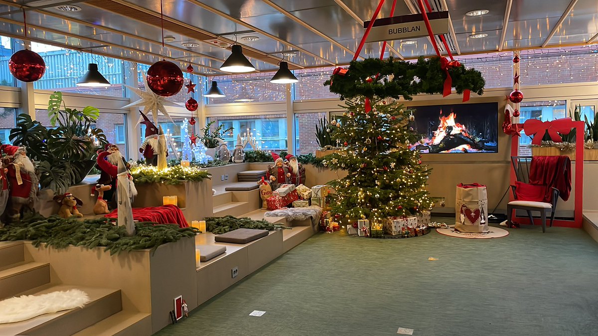 I had the pleasure of participating in this year’s annual meeting of <a href="/Expert_H2020/">EXPERT – Off-the-Shelf mRNA Nanomedicines</a>, taken place at <a href="/AstraZeneca/">AstraZeneca</a> in Gothenburg, Sweden, finally meeting face to face wonderful people and discussing the future of mRNA. See you next year in Tel Aviv!
<a href="/peer_lab/">Dan Peer</a>