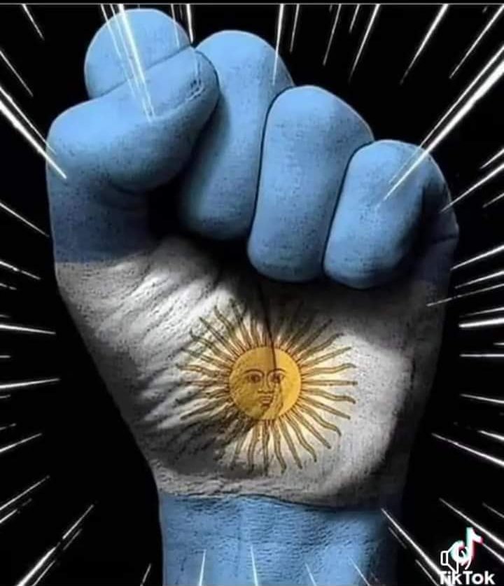 Luisalachan1's tweet photo. MAÑANA DÍA HISTÓRICO APOYEMOS A NUESTRA JUSTICIA CFK CONDENADA https://t.co/TxUryfImDv