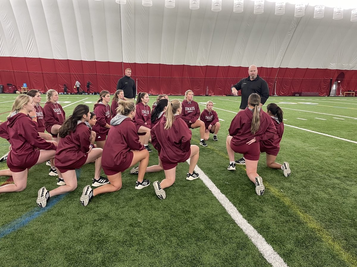 UMassSoftball's tweet photo. Day 1️⃣ of our mission with @theprogramorg in the books! Our #UMSB warriors putting their teamwork to the test.
#flagship 🚩 https://t.co/0nrzmouPKi